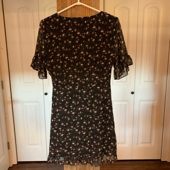 Ruffle blossom dress - Picture 3 of 4